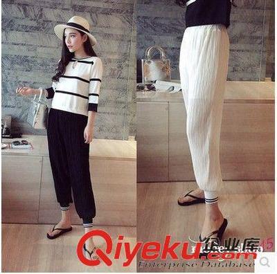 休閑褲 廠家直銷2015黑白撞色收口風琴褶皺顯瘦哈倫高腰雪紡褲圖片|休閑褲 廠家直銷2015黑白撞色收口風琴褶皺顯瘦哈倫高腰雪紡褲產品圖片由深圳靚點時尚服飾公司生產提供-