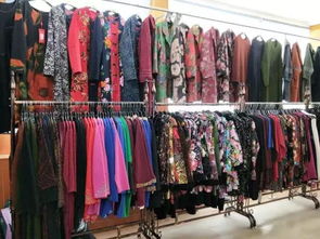 10萬(wàn)件品牌服裝1折起 工廠外貿(mào)服裝開(kāi)倉(cāng)啦,充電寶 服飾免費(fèi)送送送